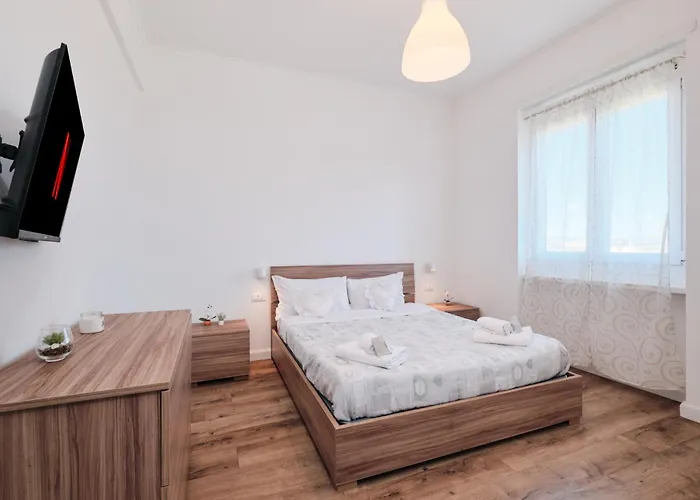 Апартаменты Sunflower House Рим