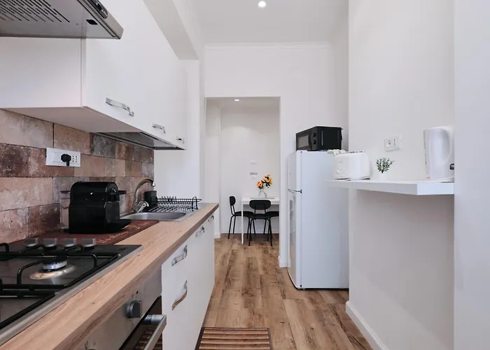 Sunflower House Апартаменты *