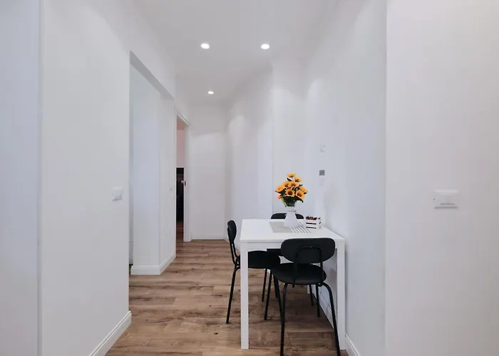 Sunflower House *